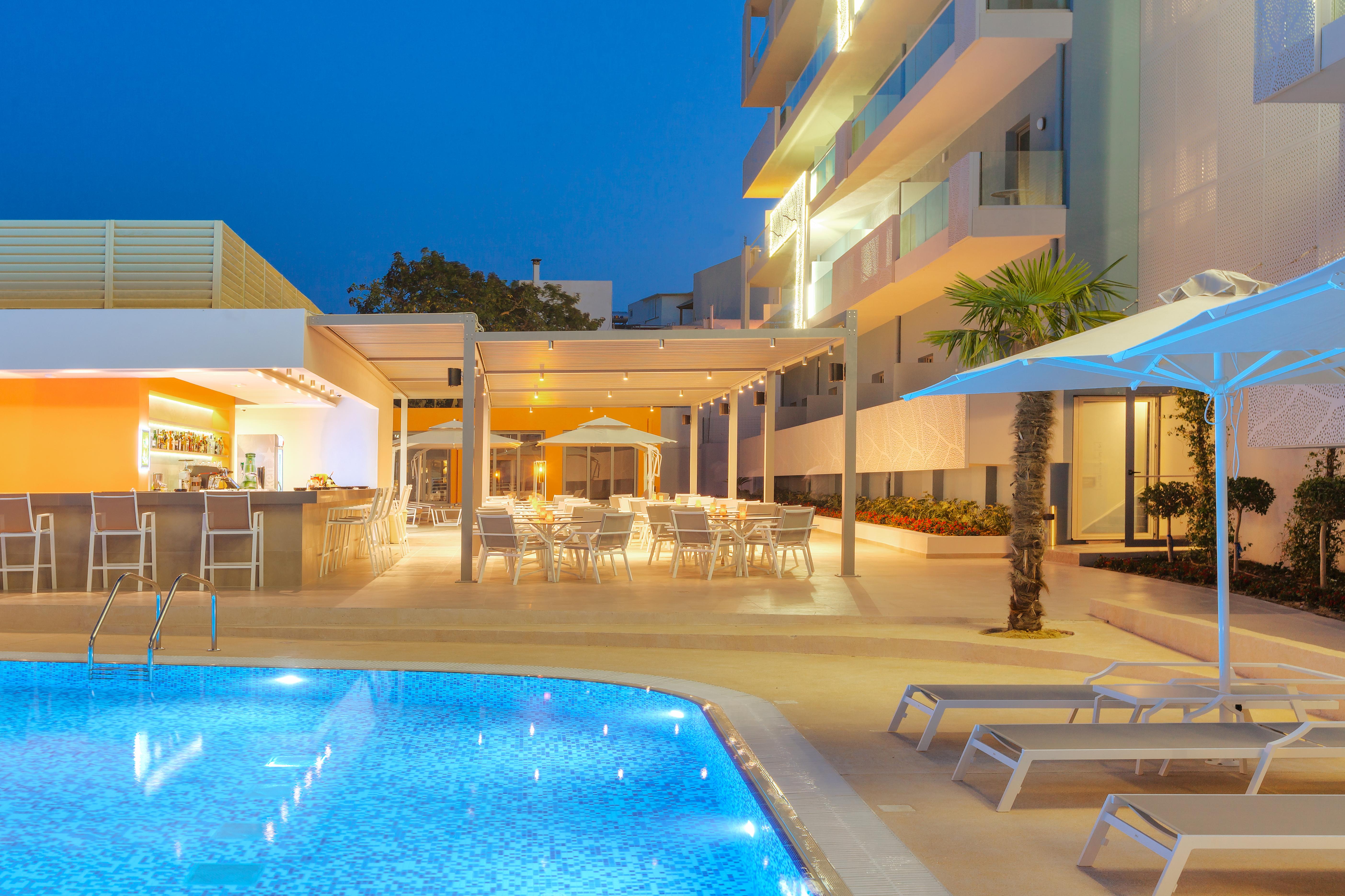 Blue Lagoon Hotel